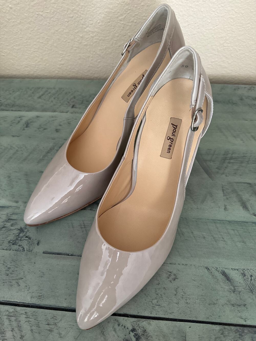 Paul Green Contessa Bone Patent Leather Size 9, 3 1/2" High Heels W Original Box